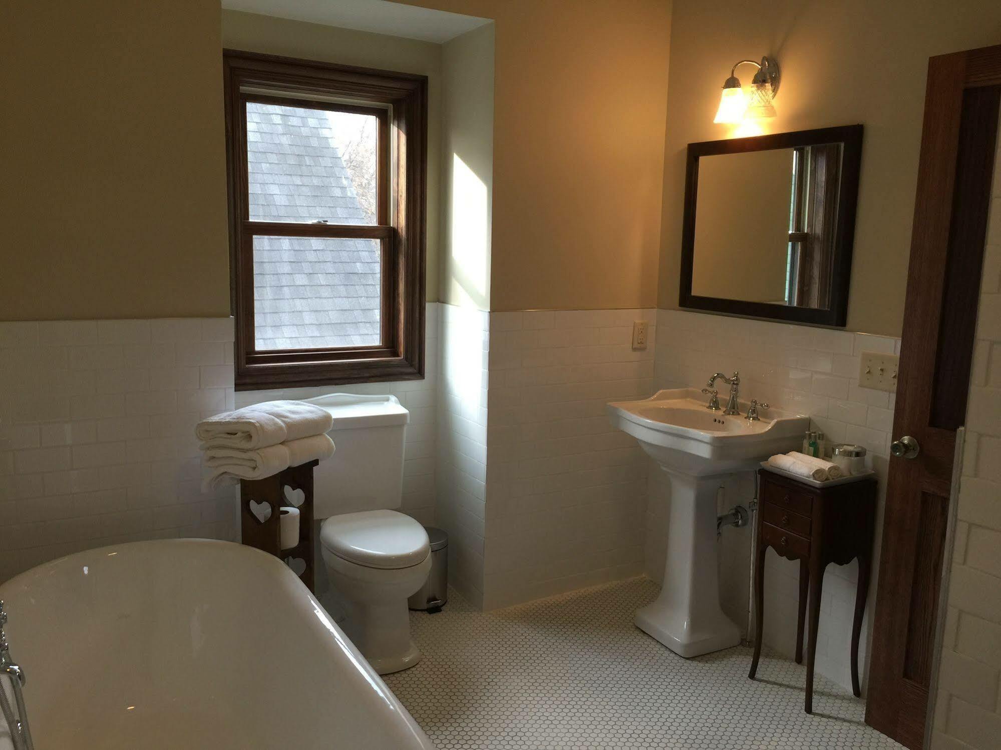Hotel Dartmouth House Rochester Esterno foto