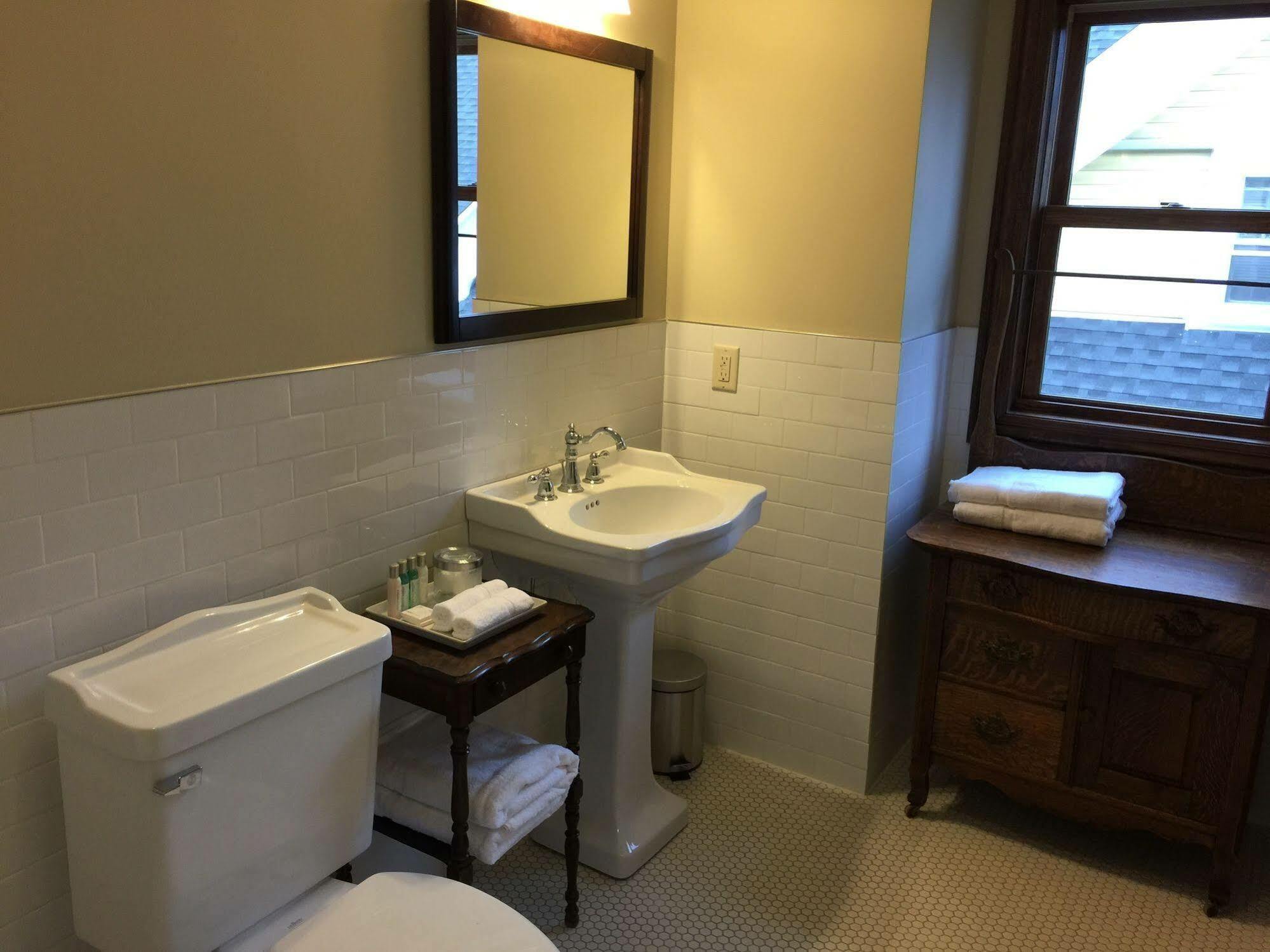 Hotel Dartmouth House Rochester Esterno foto